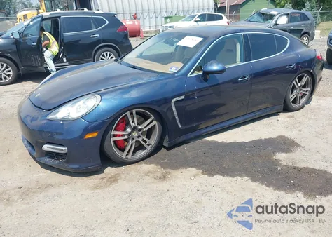 2011 Porsche Panamera Turbo z USA, uszkodzony, nr VIN WP0AC2A73BL091043